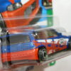 COCHE DEPORTIVO CLASICO CUSTOMIZADO NUEVO A ESCALA APROXIMADA 1/64. VISTA TRASERA.