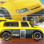 MONOVOLUMEN TUNEADO NUEVO A ESCALA APROXIMADA 1/64.