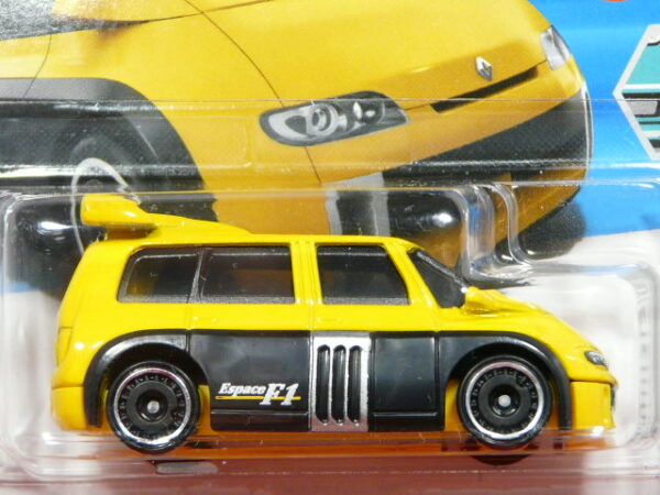 MONOVOLUMEN TUNEADO NUEVO A ESCALA APROXIMADA 1/64.