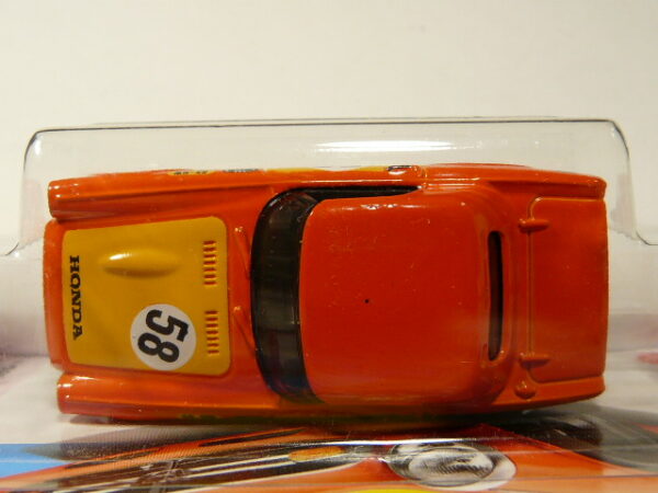 COCHE NUEVO TH EDICION LIMITADA A ESCALA APROXIMADA 1/64. VISTA AEREA.