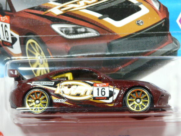 COCHE COUPE DEORTIVO JAPONES NUEVO TUNEADO A ESCALA APROXIMADA 1/64.