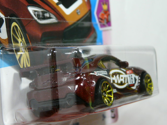 COCHE COUPE DEORTIVO JAPONES NUEVO TUNEADO A ESCALA APROXIMADA 1/64. VISTA TRASERA.