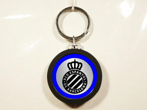LLAVERO DE PLASTICO, GOMA Y METAL RESISTENTE A LOS GOLPES. DISEÑO ÚNICO Y ORIGINAL.