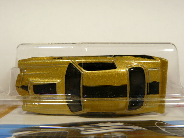 COCHE CLASICO DEPORTIVO COUPE NUEVO A ESCALA APROXIMADA 1/64. VISTA AEREA.