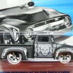 TODOTERRENO PICK UP CLASICA NUEVA A ESCALA APROXIMADA 1/64.