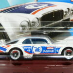 COCHE CLASICO DEPORTIVO COUPE NUEVO A ESCALA APROXIMADA 1/64.