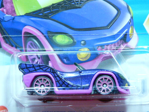 COCHE DEPORTIVO ROADSTER DESCAPOTABLE NUEVO A ESCALA APROXIMADA 1/64.