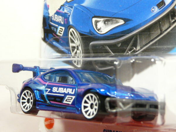 COCHE DEPORTIVO COUPE NUEVO A ESCALA APROXIMADA 1/64. VISTA FRONTAL.