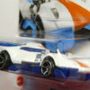 COCHE DE CARRERAS NUEVO A ESCALA APROXIMADA 1/64. VISTA FRONTAL.