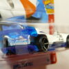 COCHE DE CARRERAS NUEVO A ESCALA APROXIMADA 1/64. VISTA TRASERA.