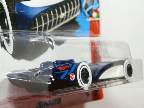 COCHE NUEVO TH EDICION LIMITADA A ESCALA APROXIMADA 1/64. VISTA TRASERA.