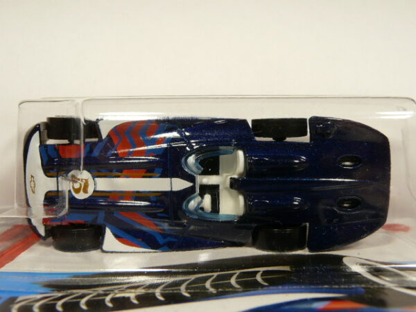 COCHE NUEVO TH EDICION LIMITADA A ESCALA APROXIMADA 1/64. VISTA AEREA.