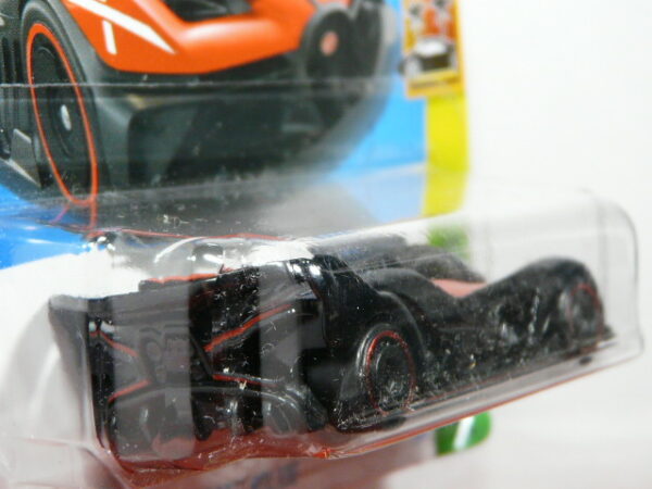 COCHE DEPORTIVO COUPE NUEVO A ESCALA APROXIMADA 1/64. VISTA TRASERA.