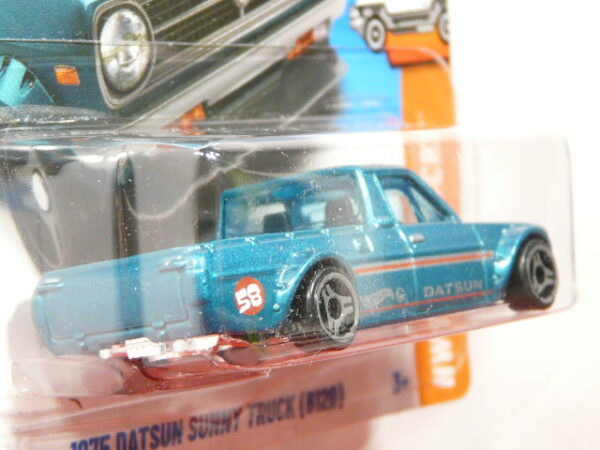COCHE CLASICO PICK UP NUEVO A ESCALA APROXIMADA 1/64. VISTA TRASERA.