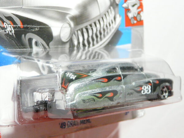 COCHE CLASICO DE CARRERAS NUEVO A ESCALA APROXIMADA 1/64. VISTA TRASERA.