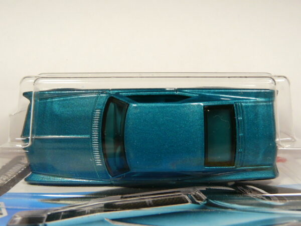 COCHE CLASICO DEPORTIVO COUPE NUEVO A ESCALA APROXIMADA 1/64. VISTA AEREA.