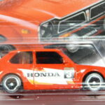 COCHE DEPORTIVO CLASICO NUEVO A ESCALA APROXIMADA 1/64.