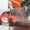 COCHE DEPORTIVO CLASICO NUEVO A ESCALA APROXIMADA 1/64. VISTA FRONTAL.