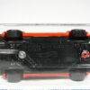 COCHE DEPORTIVO CLASICO NUEVO A ESCALA APROXIMADA 1/64. VISTA INFERIOR.