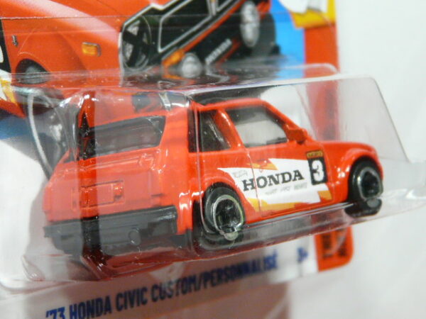 COCHE DEPORTIVO CLASICO NUEVO A ESCALA APROXIMADA 1/64. VISTA TRASERA.