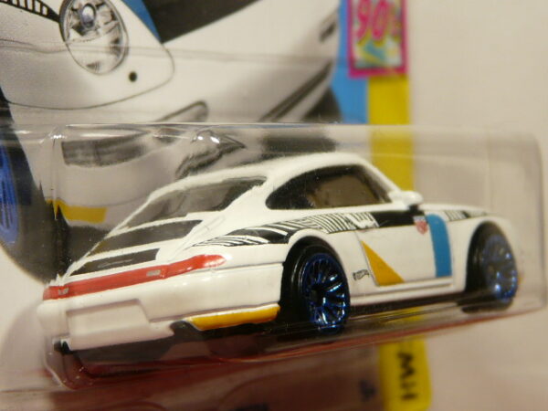 COCHE CLASICO DEPORTIVO COUPE NUEVO A ESCALA APROXIMADA 1/64. VISTA TRASERA.