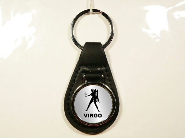 LLAVERO DE PIEL Y METAL CON UN DISEÑO ORIGINAL.