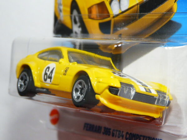 COUPE DEPORTIVO CLASICO NUEVO A ESCALA APROXIMADA 1/64. VISTA FRONTAL.