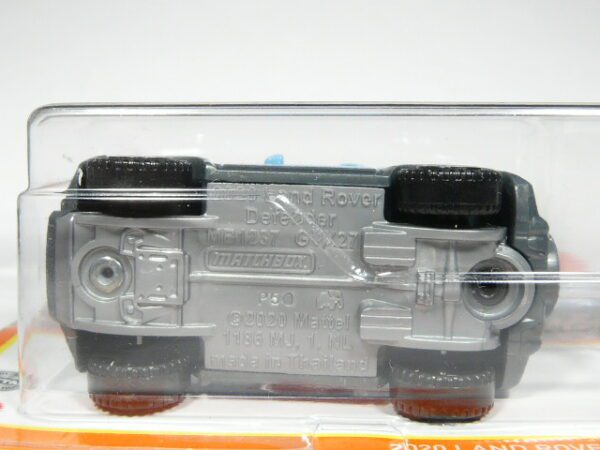 TODOTERRENO 4X4 NUEVO A ESCALA APROXIMADA 1/64. VISTA INFERIOR.