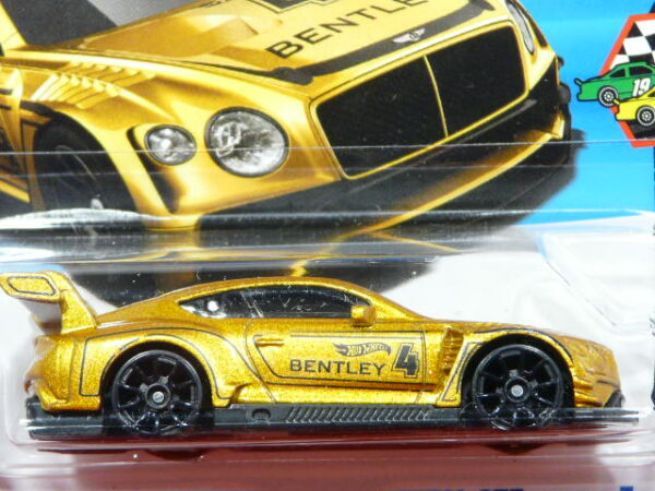 COCHE DE CARRERAS NUEVO A ESCALA APROXIMADA 1/64.