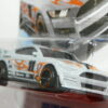 COCHE DEPORTIVO NUEVO A ESCALA APROXIMADA 1/64. VISTA FRONTAL.