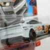 COCHE DEPORTIVO NUEVO A ESCALA APROXIMADA 1/64. VISTA TRASERA.