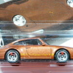 COCHE CLASICO DEPORTIVO COUPE NUEVO A ESCALA APROXIMADA 1/64.