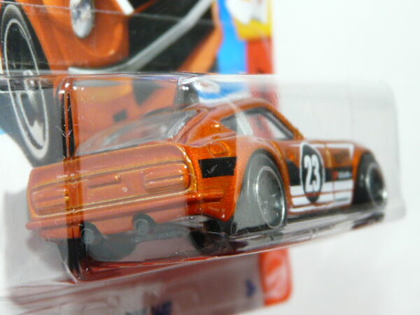 COCHE CLASICO DEPORTIVO COUPE NUEVO A ESCALA APROXIMADA 1/64. VISTA TRASERA.