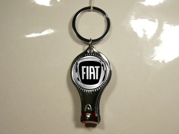 LLAVERO MULTIUSOS DE METAL CON 3 FUNCIONES.