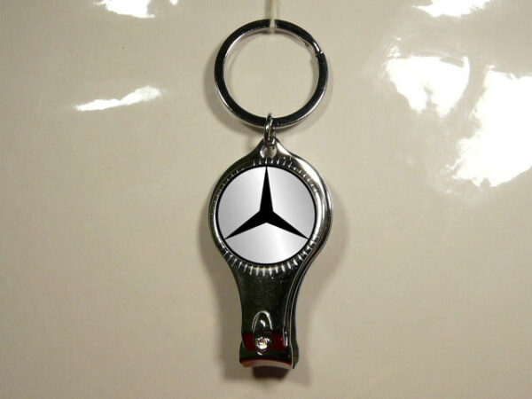 LLAVERO MULTIUSOS DE METAL CON 3 FUNCIONES.