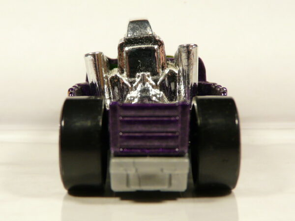 COCHE NUEVO TH EDICION LIMITADA A ESCALA APROXIMADA 1/64 SIN CAJA. VISTA TRASERA.