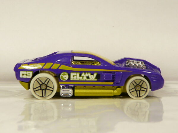 COCHE NUEVO TH EDICION LIMITADA A ESCALA APROXIMADA 1/64 SIN BLISTER.