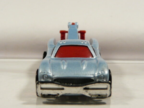 COCHE GRUA DE SEGUNDA MANO SIN MARCAS DE USO Y EXCELENTE ESTADO SIN BLISTER A ESCALA APROXIMADA 1/64. VISTA FRONTAL.