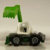 EXCAVADORA TODOTERRENO 4X4 NUEVA EN MINIATURA, SIN BLISTER. ESCALA APROXIMADA 1/64. VISTA BRAZO ELEVADO 3.