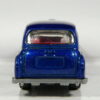 TAXI DE SEGUNDA MANO EN MINIATURA, SIN SEÑALES DE USO Y BUEN ESTADO GENERAL. SIN BLISTER Y A ESCALA APROXIMADA 1/64. VISTA TRASERA.