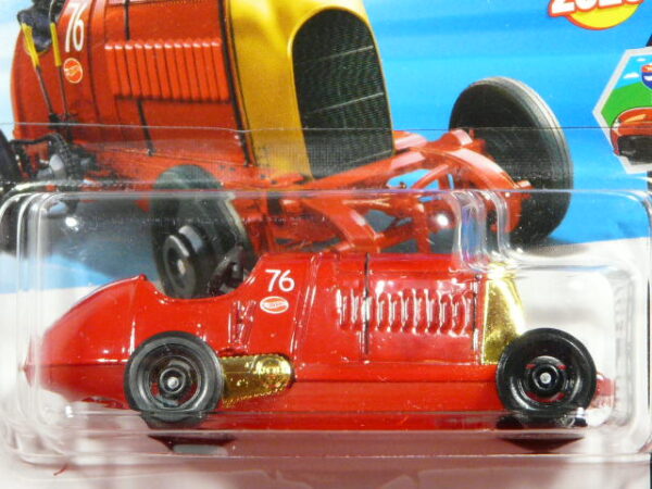 COCHE CLASICO DE CARRERAS NUEVO EN MINIATURA A ESCALA APROXIMADA 1/64.