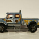 CAMION TODOTERRENO 4X4 NUEVO EN MINIATURA, SIN BLISTER. ESCALA APROXIMADA 1/64.