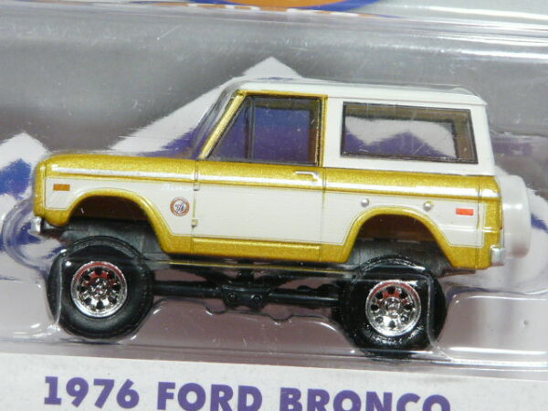 TODOTERRENO NUEVO EN MINIATURA A ESCALA APROXIMADA 1/64 DE LA SERIE LIMITADA EXCLUSIVE HOBBY.