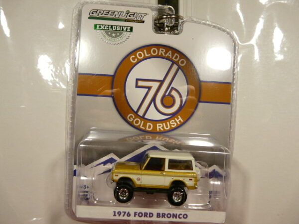TODOTERRENO NUEVO EN MINIATURA A ESCALA APROXIMADA 1/64 DE LA SERIE LIMITADA EXCLUSIVE HOBBY. VISTA FRONTAL BLISTER.