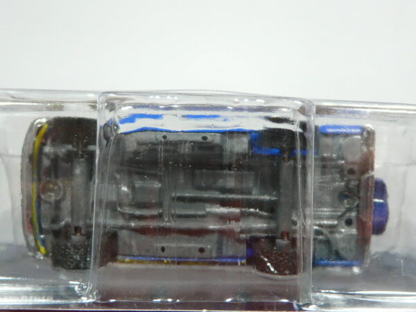 TODOTERRENO NUEVO EN MINIATURA A ESCALA APROXIMADA 1/64. VISTA INFERIOR.