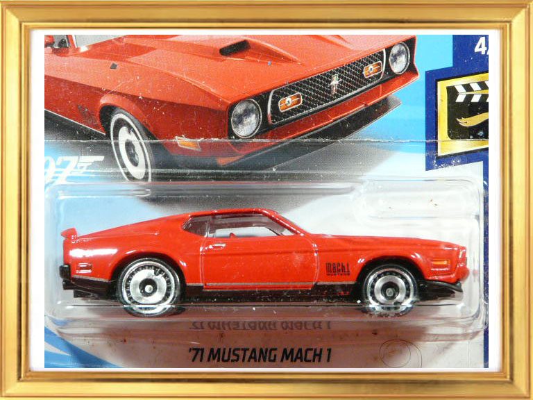 COCHE HISTORICO DE LA PELICULA DE JAMES BOND DIAMANTES PARA LA ENTERNIDAD. VISTA ZOOM.