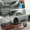 COCHE DEPORTIVO EDICION ESPECIAL NUEVO EN MINIATURA A ESCALA APROXIMADA 1/64. VISTA TRASERA.