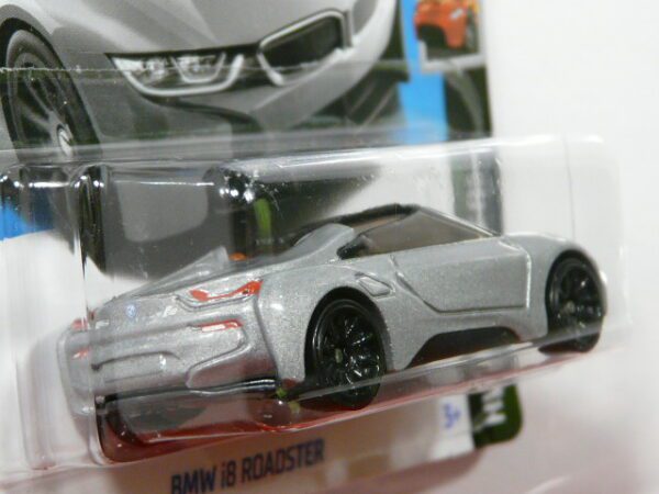 COCHE DEPORTIVO EDICION ESPECIAL NUEVO EN MINIATURA A ESCALA APROXIMADA 1/64. VISTA TRASERA.