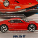 COUPE DEPORTIVO CLASICO NUEVO EN MINIATURA A ESCALA APROXIMADA 1/64.