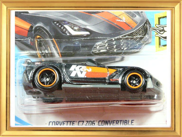HOT WHEELS SUPER TREASURE HUNT CORVETTE C7 Z06 CONVERTIBLE. VISTA ZOOM.